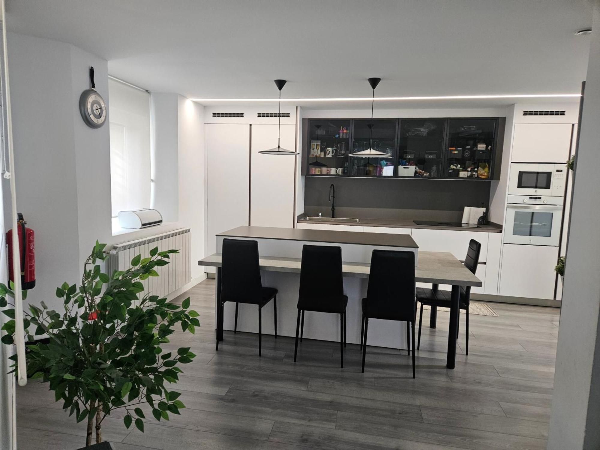 Descanso Urbano Pamplona Mutilva Alta Habitación foto